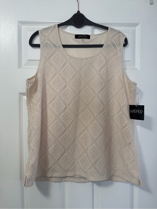 Kasper Tops - NWT Kasper Flax Lace Shell Top XL Sleeveless Geometric Lace Blouse Beige